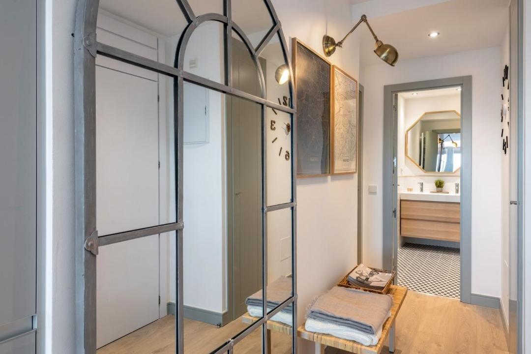 2 Bedrooms 1 Bathroom Furnished - Justicia - Incredible Views - Mintystay Madrid Exteriör bild
