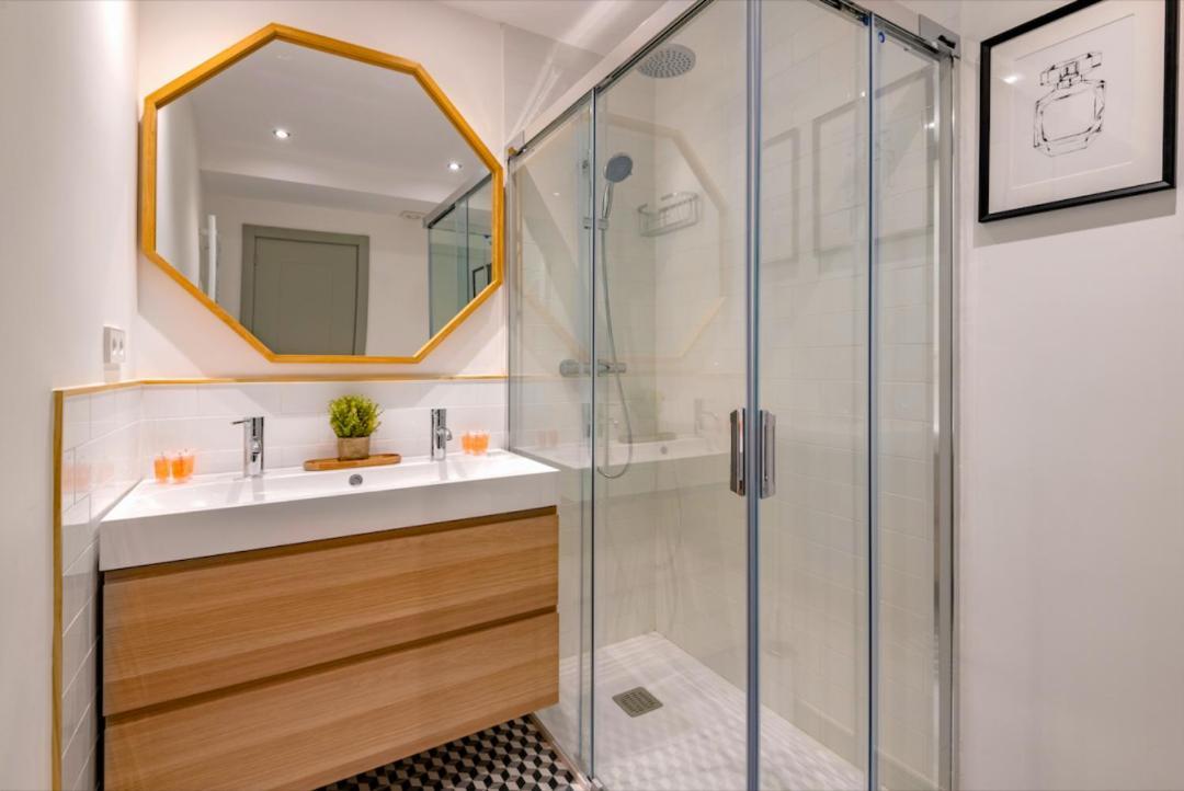 2 Bedrooms 1 Bathroom Furnished - Justicia - Incredible Views - Mintystay Madrid Exteriör bild
