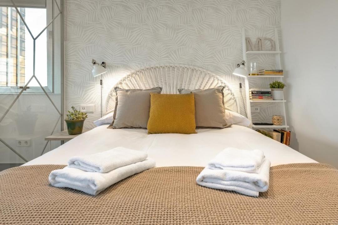 2 Bedrooms 1 Bathroom Furnished - Justicia - Incredible Views - Mintystay Madrid Exteriör bild